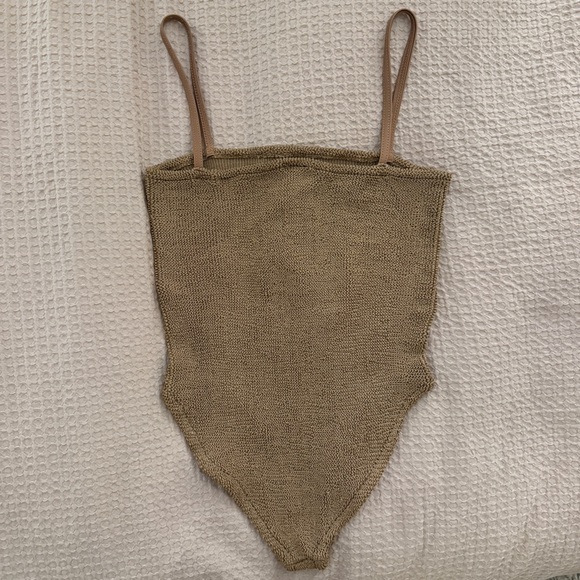HUNZA G One Piece Crinkle Square Neck Swimsuit Brown Tan One Size - Picture 2 of 4